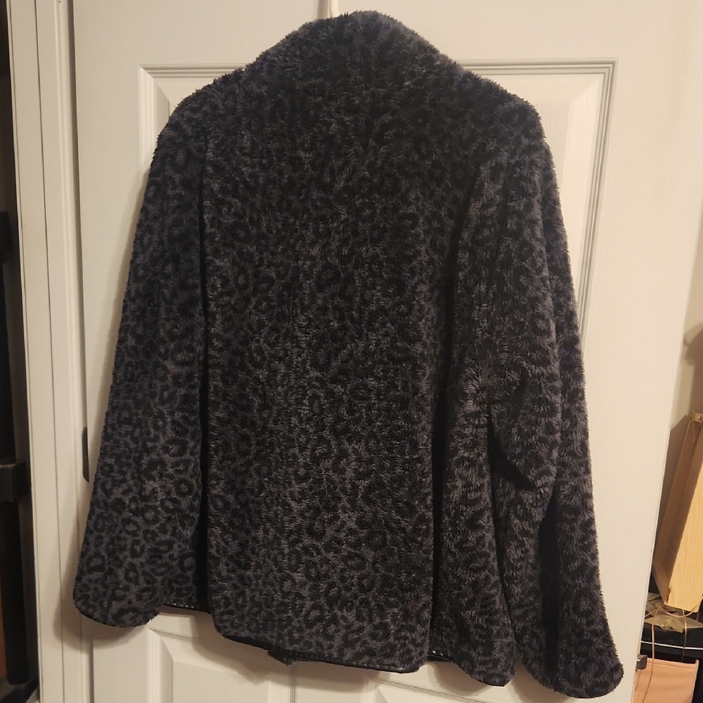 Torrid Black Leopard Print Jacket - image 3